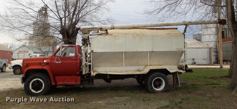 image for item DC7360 1988 Chevrolet Kodiak 70 feed truck