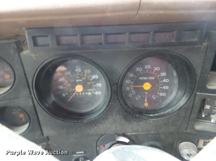 image for item DC7360 1988 Chevrolet Kodiak 70 feed truck