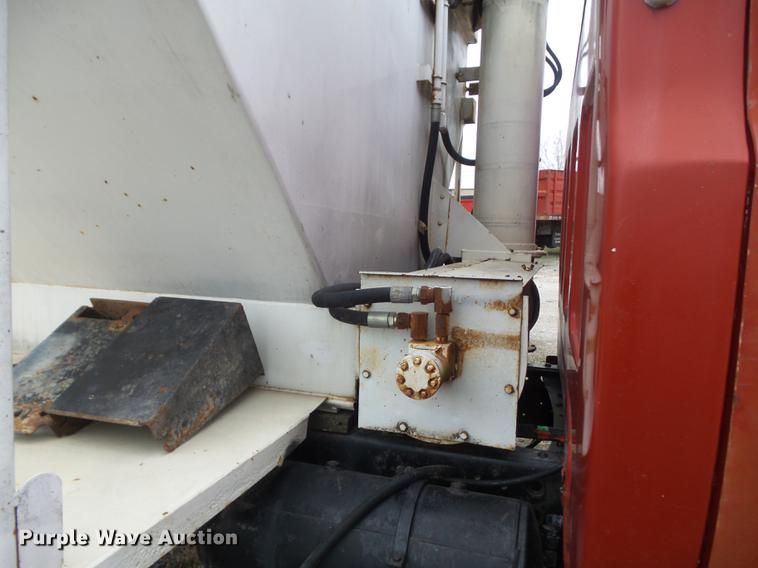 image for item DC7360 1988 Chevrolet Kodiak 70 feed truck