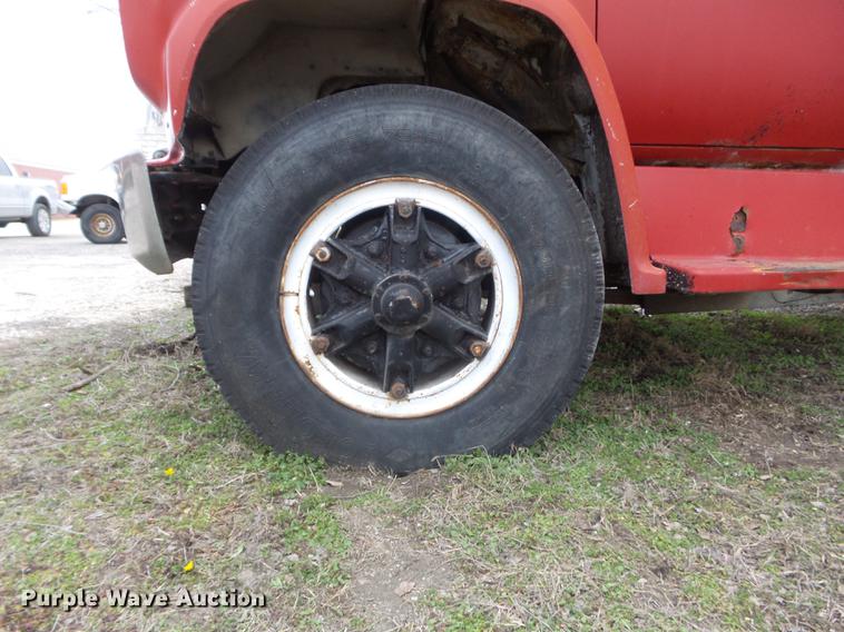 image for item DC7360 1988 Chevrolet Kodiak 70 feed truck