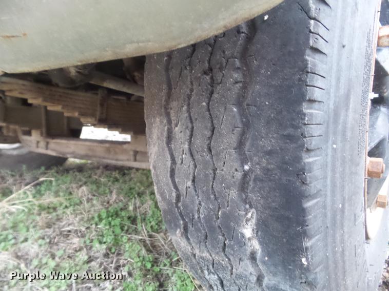 image for item DC7360 1988 Chevrolet Kodiak 70 feed truck