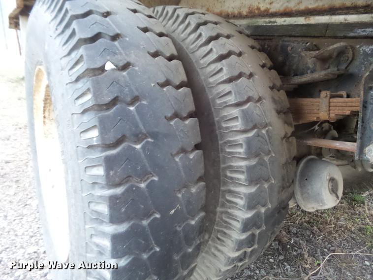 image for item DC7360 1988 Chevrolet Kodiak 70 feed truck