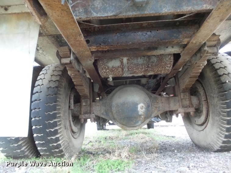 image for item DC7360 1988 Chevrolet Kodiak 70 feed truck