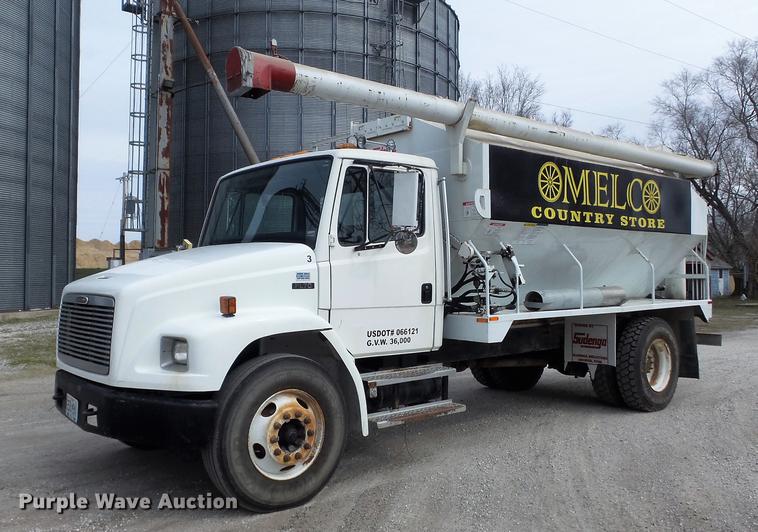 image for item DC7362 1999 Freightliner FL70 feed truck