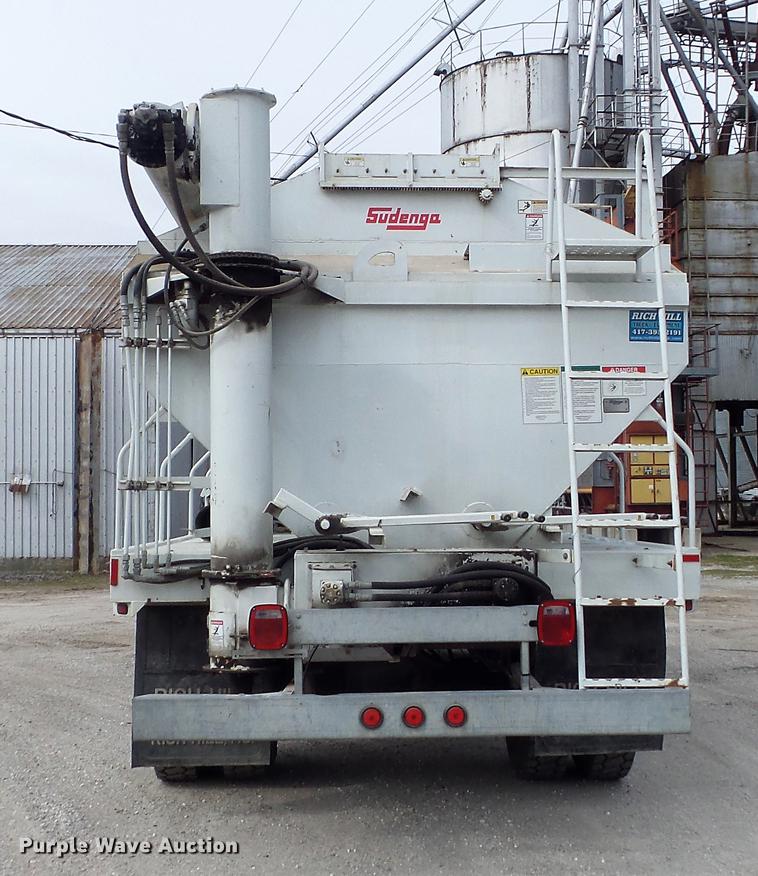 image for item DC7362 1999 Freightliner FL70 feed truck