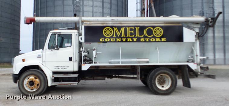 image for item DC7362 1999 Freightliner FL70 feed truck