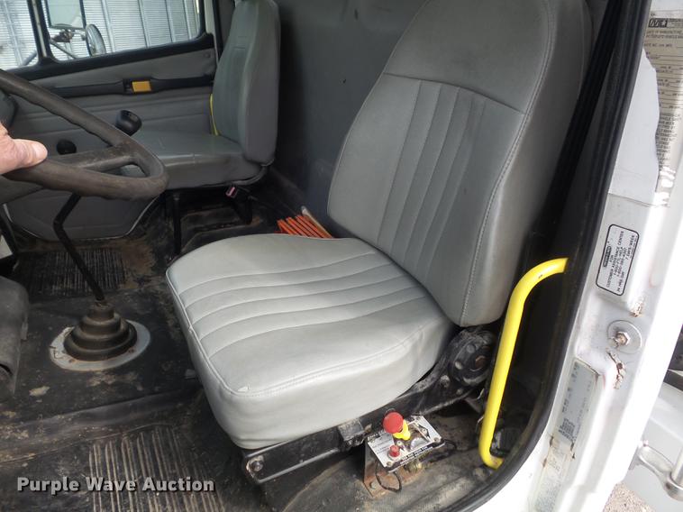 image for item DC7362 1999 Freightliner FL70 feed truck