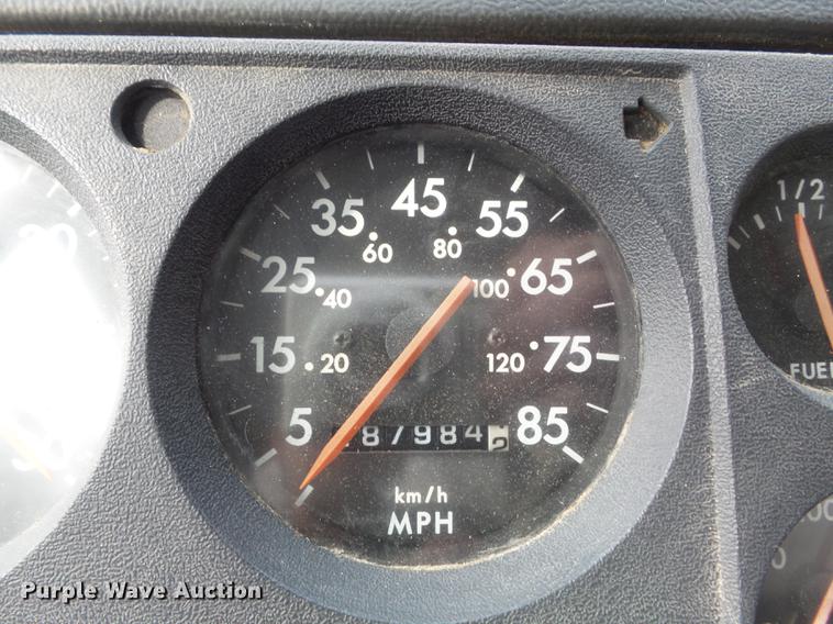 image for item DC7362 1999 Freightliner FL70 feed truck