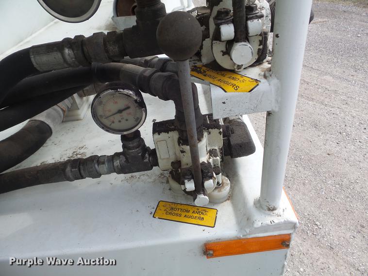 image for item DC7362 1999 Freightliner FL70 feed truck