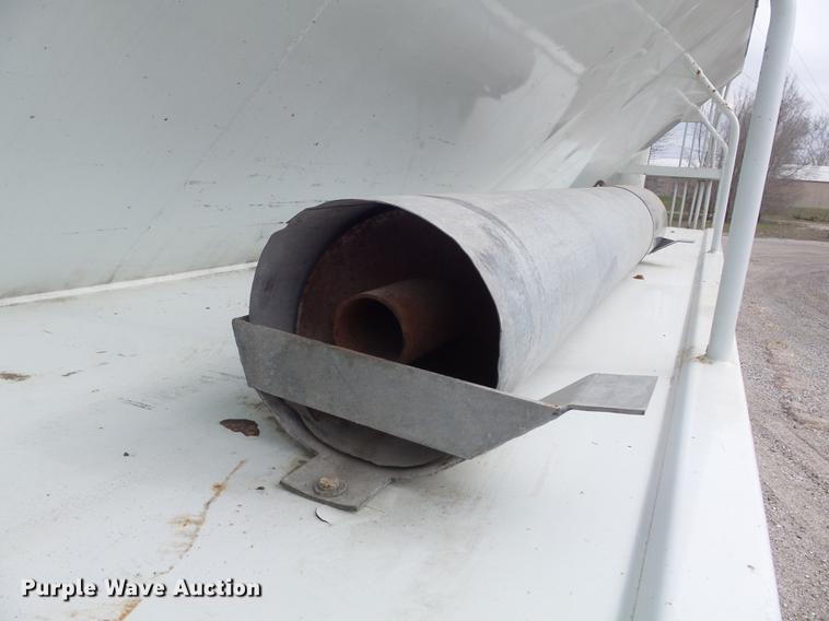 image for item DC7362 1999 Freightliner FL70 feed truck