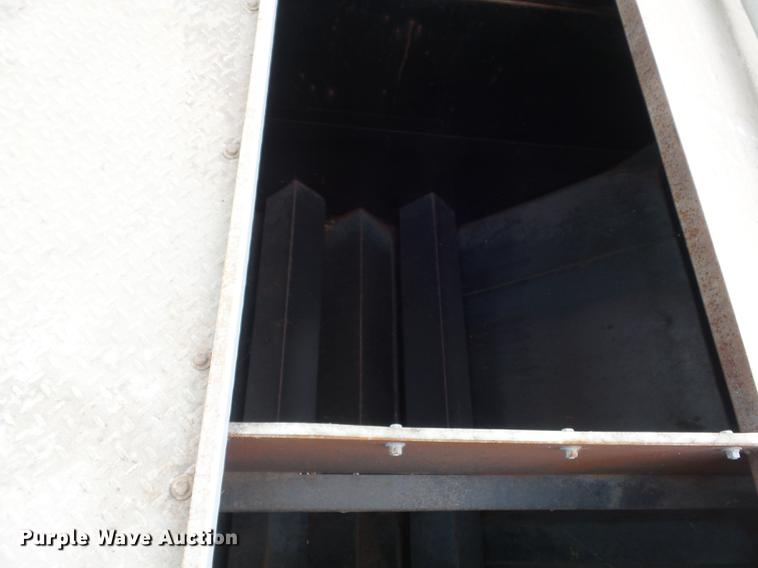 image for item DC7362 1999 Freightliner FL70 feed truck