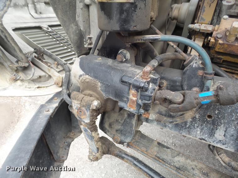 image for item DC7362 1999 Freightliner FL70 feed truck