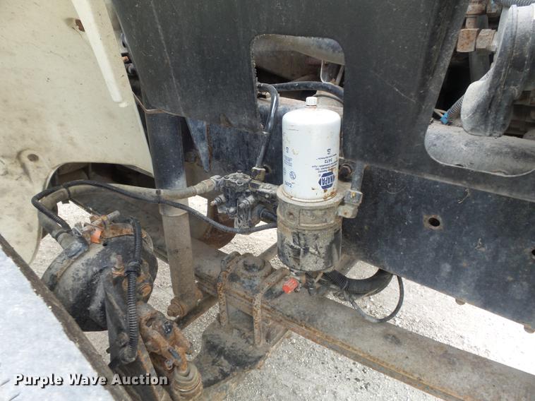 image for item DC7362 1999 Freightliner FL70 feed truck