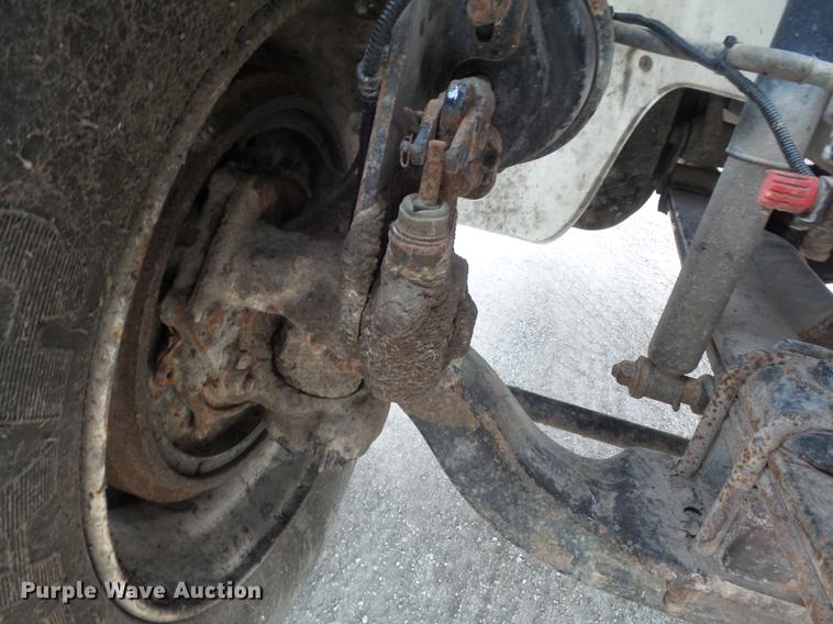 image for item DC7362 1999 Freightliner FL70 feed truck