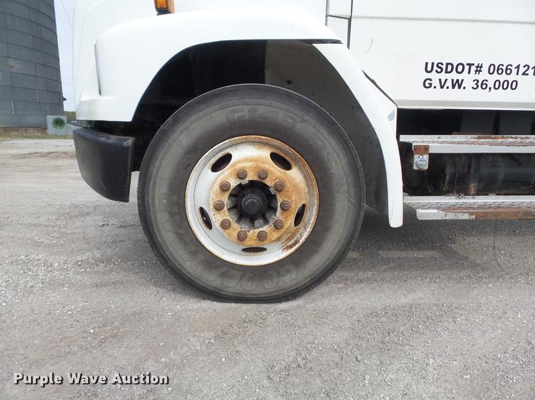 image for item DC7362 1999 Freightliner FL70 feed truck