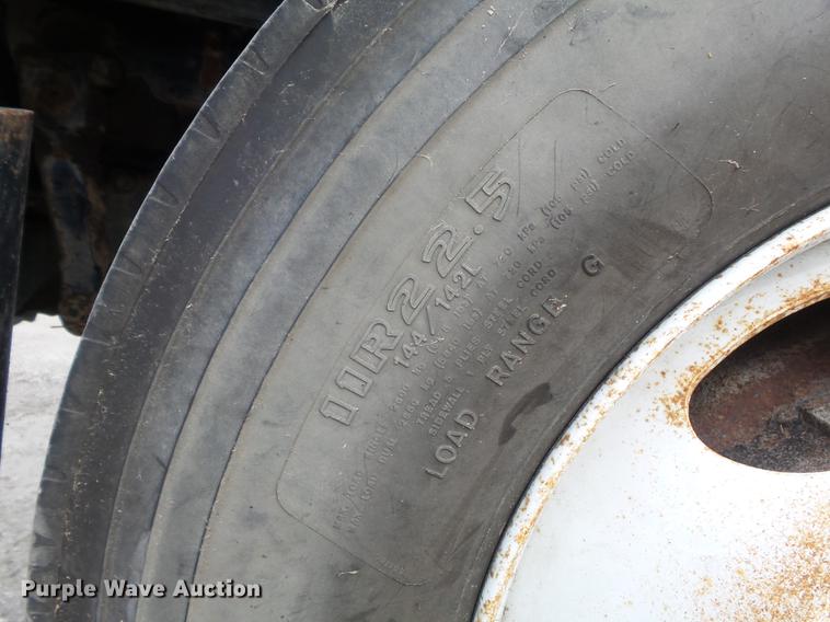 image for item DC7362 1999 Freightliner FL70 feed truck