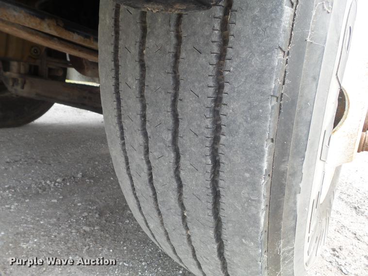 image for item DC7362 1999 Freightliner FL70 feed truck