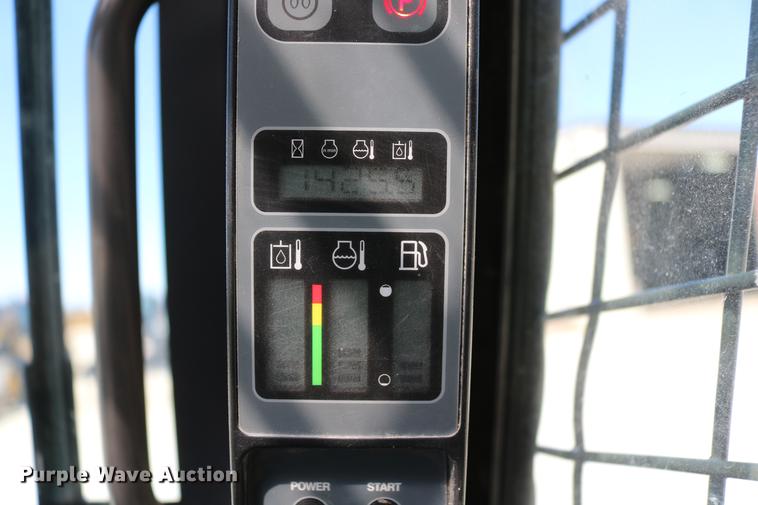 image for item DC7585 2012 Case TR320 skid steer