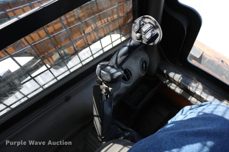 image for item DC7585 2012 Case TR320 skid steer