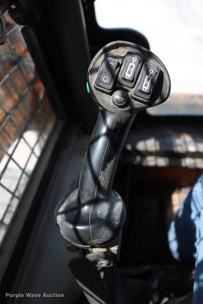 image for item DC7585 2012 Case TR320 skid steer