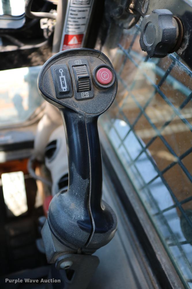 image for item DC7585 2012 Case TR320 skid steer