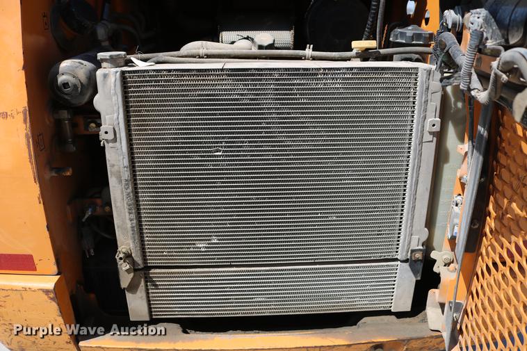 image for item DC7585 2012 Case TR320 skid steer