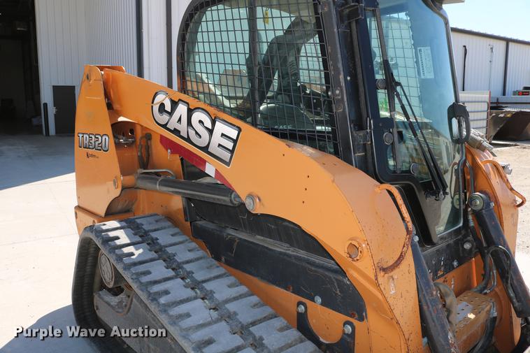 image for item DC7585 2012 Case TR320 skid steer