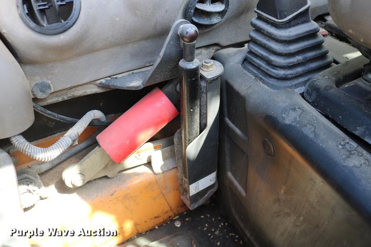 image for item DC7585 2012 Case TR320 skid steer