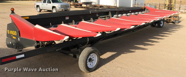 image for item DC7603 2011 Drago N12 corn head