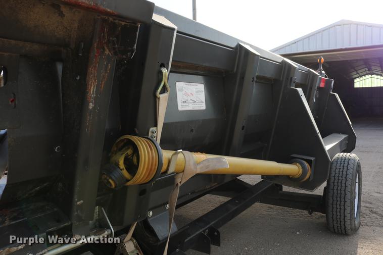 image for item DC7603 2011 Drago N12 corn head