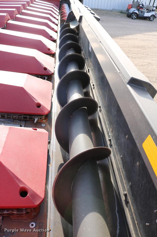 image for item DC7603 2011 Drago N12 corn head