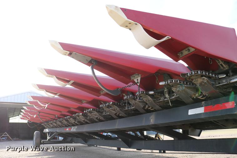 image for item DC7603 2011 Drago N12 corn head