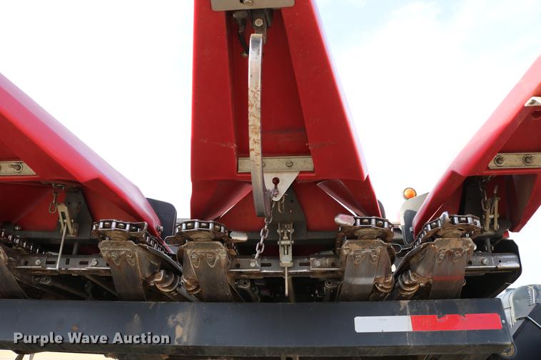 image for item DC7603 2011 Drago N12 corn head