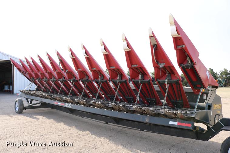 image for item DC7603 2011 Drago N12 corn head