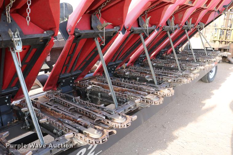 image for item DC7603 2011 Drago N12 corn head