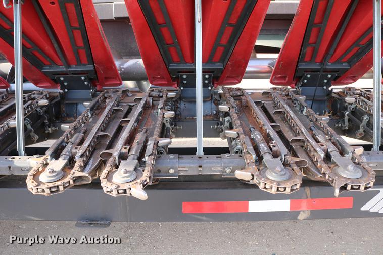 image for item DC7603 2011 Drago N12 corn head