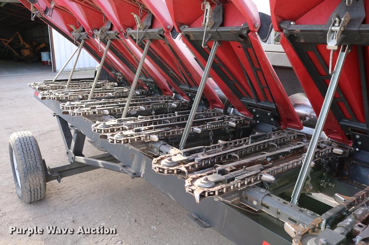 image for item DC7603 2011 Drago N12 corn head