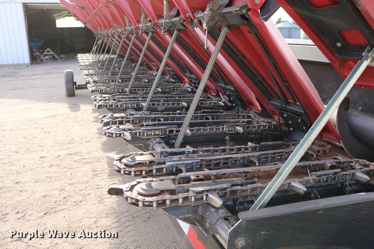 image for item DC7603 2011 Drago N12 corn head