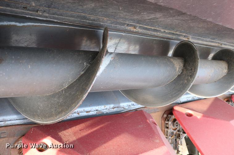 image for item DC7603 2011 Drago N12 corn head