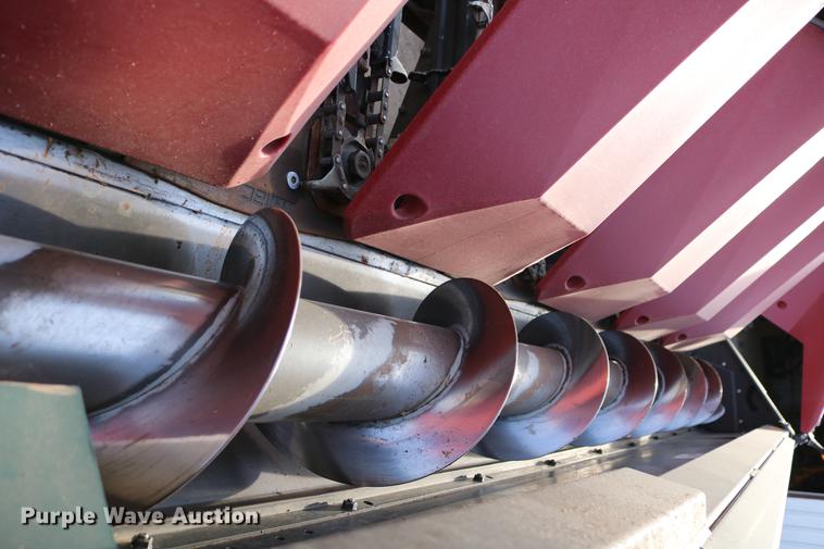 image for item DC7603 2011 Drago N12 corn head