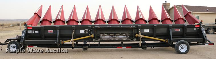 image for item DC7603 2011 Drago N12 corn head