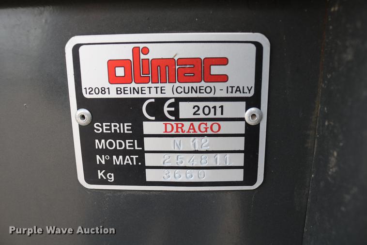 image for item DC7603 2011 Drago N12 corn head