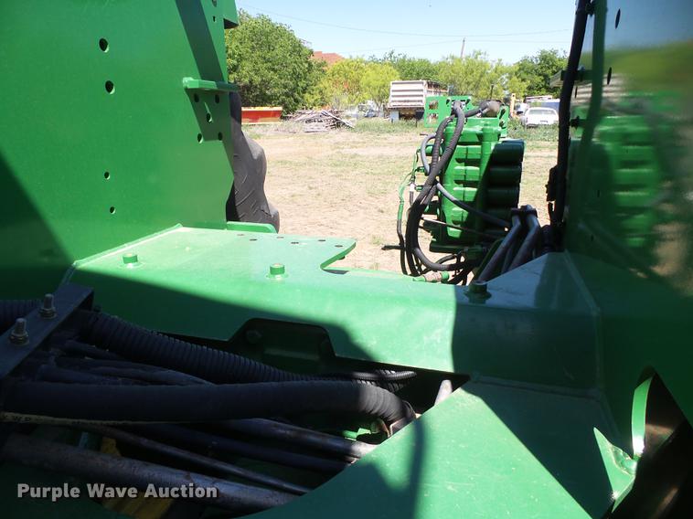 image for item DD1182 2008 John Deere 9430 4WD tractor