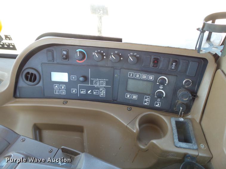 image for item DD1182 2008 John Deere 9430 4WD tractor