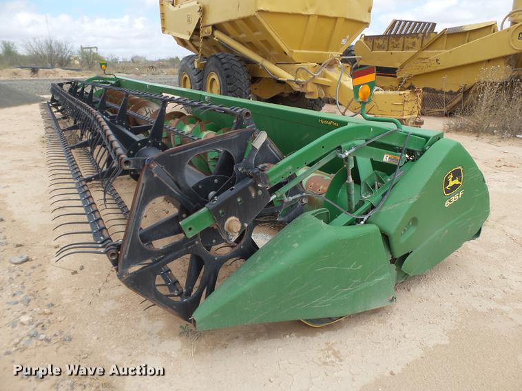 image for item DD1207 2009 John Deere 635F flex head