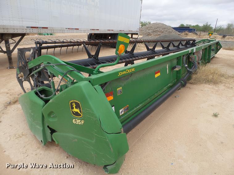 image for item DD1207 2009 John Deere 635F flex head