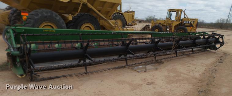 image for item DD1207 2009 John Deere 635F flex head