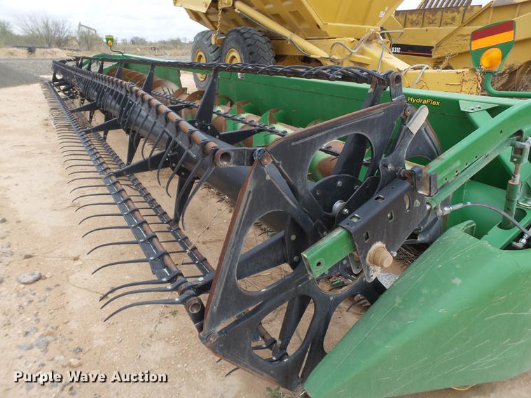 image for item DD1207 2009 John Deere 635F flex head