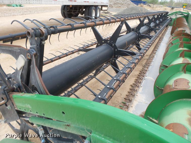 image for item DD1207 2009 John Deere 635F flex head