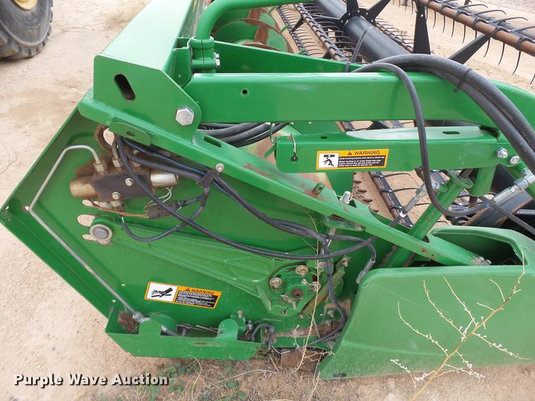 image for item DD1207 2009 John Deere 635F flex head